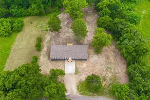 4600 Thompson Ave, Grandview, TX 76050 - Photo 38
