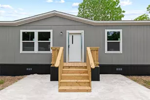 4600 Thompson Ave, Grandview, TX 76050 - Photo 32