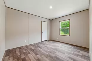 4600 Thompson Ave, Grandview, TX 76050 - Photo 26