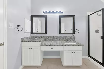 11201 Creekwood Drive, Frisco, TX 75035 - Photo 14