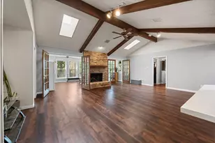 7636 Blue Carriage Ln, Fort Worth, TX 76120 - Photo 4