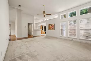 2211 Marvin Gardens St, Arlington, TX 76011 - Photo 12