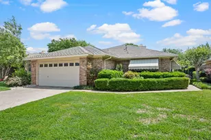 2211 Marvin Gardens St, Arlington, TX 76011 - Photo 2
