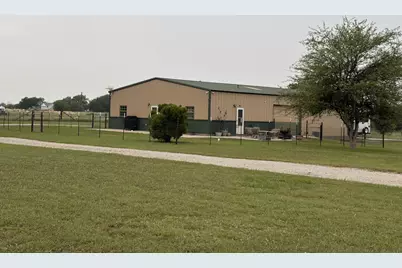 1746 Cr 4522, Decatur, TX 76234 - Photo 1