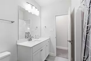 12959 Wimbledon Way, Farmers Branch, TX 75234 - Photo 32
