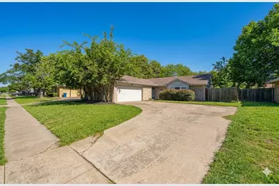 3204 Seaboard Drive, Arlington, TX 76014 - Photo 2