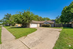 3204 Seaboard Dr, Arlington, TX 76014 - Photo 2