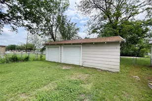 1624 Roy St, Gainesville, TX 76240 - Photo 8