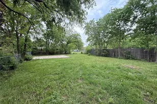 1624 Roy St, Gainesville, TX 76240 - Photo 10