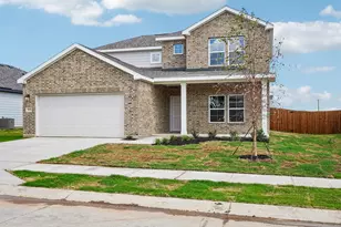 372 Declan St, Springtown, TX 76082 - Photo 2