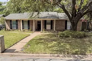 3401 Hampshire Dr, Arlington, TX 76013 - Photo 1