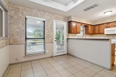 6004 Twinhill Drive, Arlington, TX 76016 - Photo 10