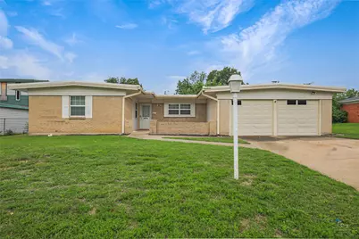 8033 Pinewood Drive, Benbrook, TX 76116 - Photo 14