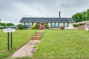 1616 Country Manor Rd, Fort Worth, TX 76134 - Photo 1
