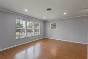1021 Blue Lake, Fort Worth, TX 76103 - Photo 16