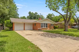 1021 Blue Lake, Fort Worth, TX 76103 - Photo 2