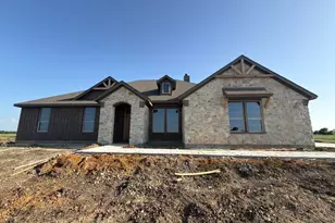 630 Co Rd 200, Valley View, TX 76272 - Photo 1