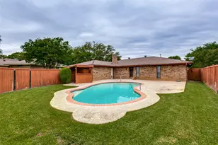 2212 Heather Hill Ln, Plano, TX 75075 - Photo 24