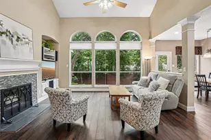 2809 Stonehurst Dr, Grapevine, TX 76051 - Photo 10