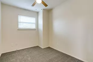 1995 Shorewood Dr, Grapevine, TX 76051 - Photo 14