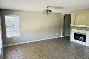 4360 Mesa Dr, Carrollton, TX 75010 - Photo 12