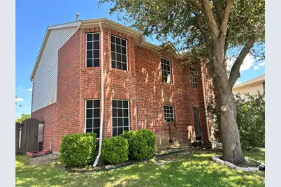 4360 Mesa Drive, Carrollton, TX 75010 - Photo 2