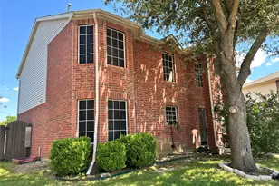 4360 Mesa Dr, Carrollton, TX 75010 - Photo 2