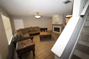 4360 Mesa Dr, Carrollton, TX 75010 - Photo 6