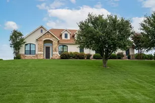 10400 Los Rios Dr, Fort Worth, TX 76179 - Photo 2