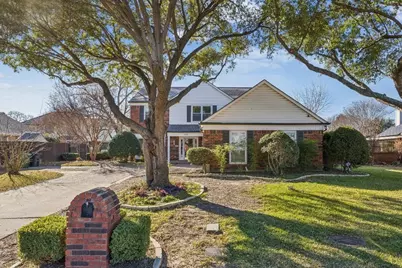 709 Bridget Way, Hurst, TX 76054 - Photo 2