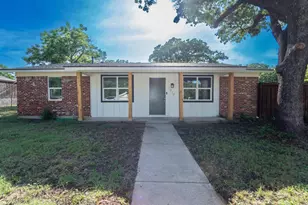 717 Magnolia St, Kennedale, TX 76060 - Photo 2