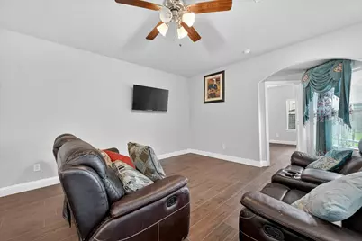 7815 Cottonwood Drive, Greenville, TX 75402 - Photo 4