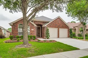 3116 Fox Hollow Dr, Little Elm, TX 75068 - Photo 2
