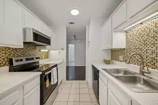 9600 Royal Ln, Dallas, TX 75243 - Photo 20