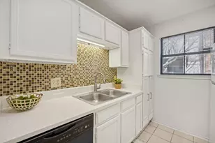 9600 Royal Ln, Dallas, TX 75243 - Photo 24