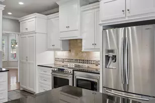 3323 Shellbrook Ct, Arlington, TX 76016 - Photo 10