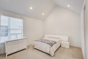 114 E Chester Ct, Dallas, TX 75203 - Photo 20