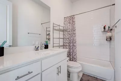 114 E Chester Court, Dallas, TX 75203 - Photo 16