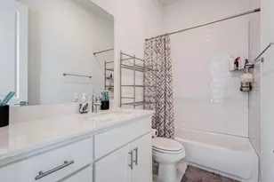 114 E Chester Ct, Dallas, TX 75203 - Photo 16