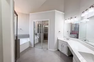 7707 Windmere Ct, Irving, TX 75063 - Photo 14
