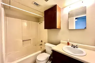 2526 W Prairie St, Denton, TX 76201 - Photo 6