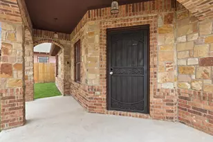 1400 Stewart St, Fort Worth, TX 76104 - Photo 4