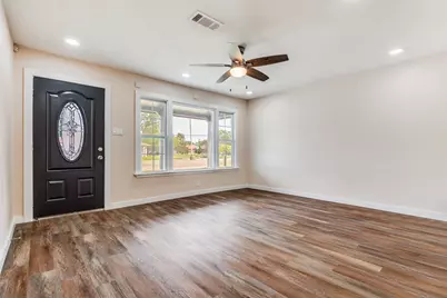 7812 Bruton Road, Dallas, TX 75217 - Photo 6