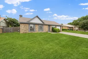 3826 Jewel St, Sachse, TX 75048 - Photo 2