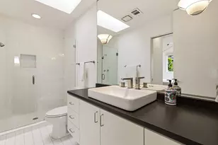 9 Hallshire Ct, Dallas, TX 75225 - Photo 30