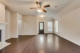 9904 Beaver Dam Ln, McKinney, TX 75071 - Photo 4
