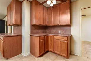 3613 Wooten Dr, Fort Worth, TX 76133 - Photo 10