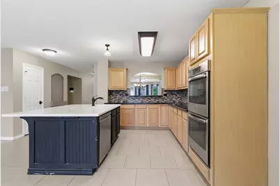 829 Elbe Drive, Arlington, TX 76001 - Photo 6