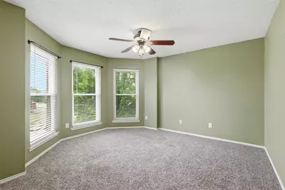 829 Elbe Drive, Arlington, TX 76001 - Photo 30