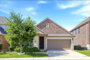 2281 Red Mule Ln, Carrollton, TX 75010 - Photo 2